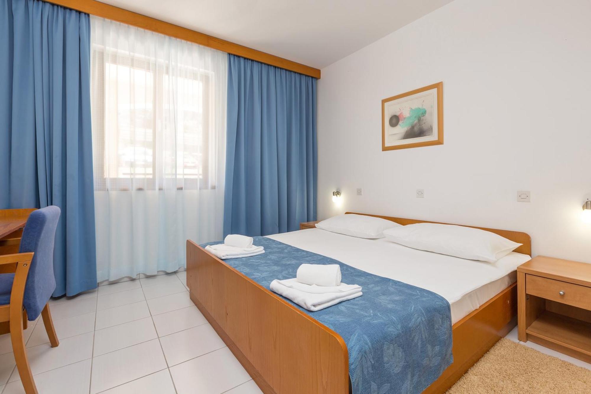 Maistra Select Riva Apartments Vrsar Oda fotoğraf