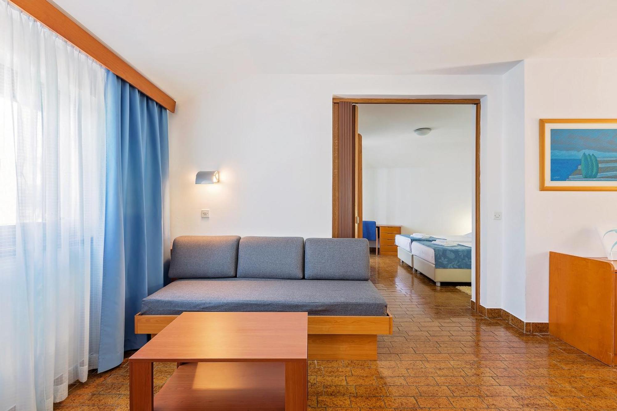Maistra Select Riva Apartments Vrsar Oda fotoğraf
