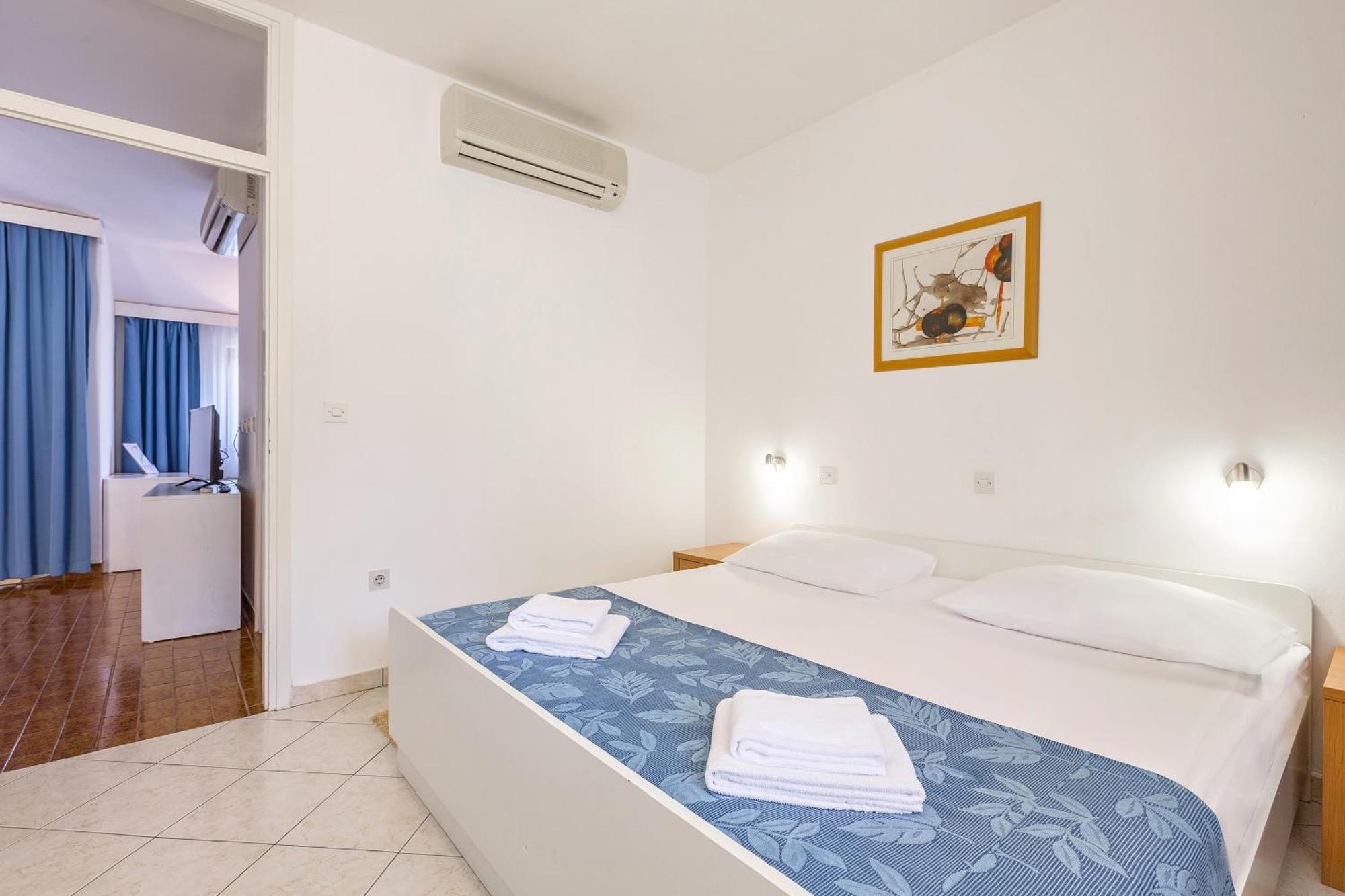Maistra Select Riva Apartments Vrsar Oda fotoğraf
