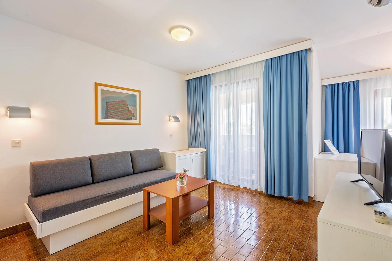 Maistra Select Riva Apartments Vrsar Oda fotoğraf